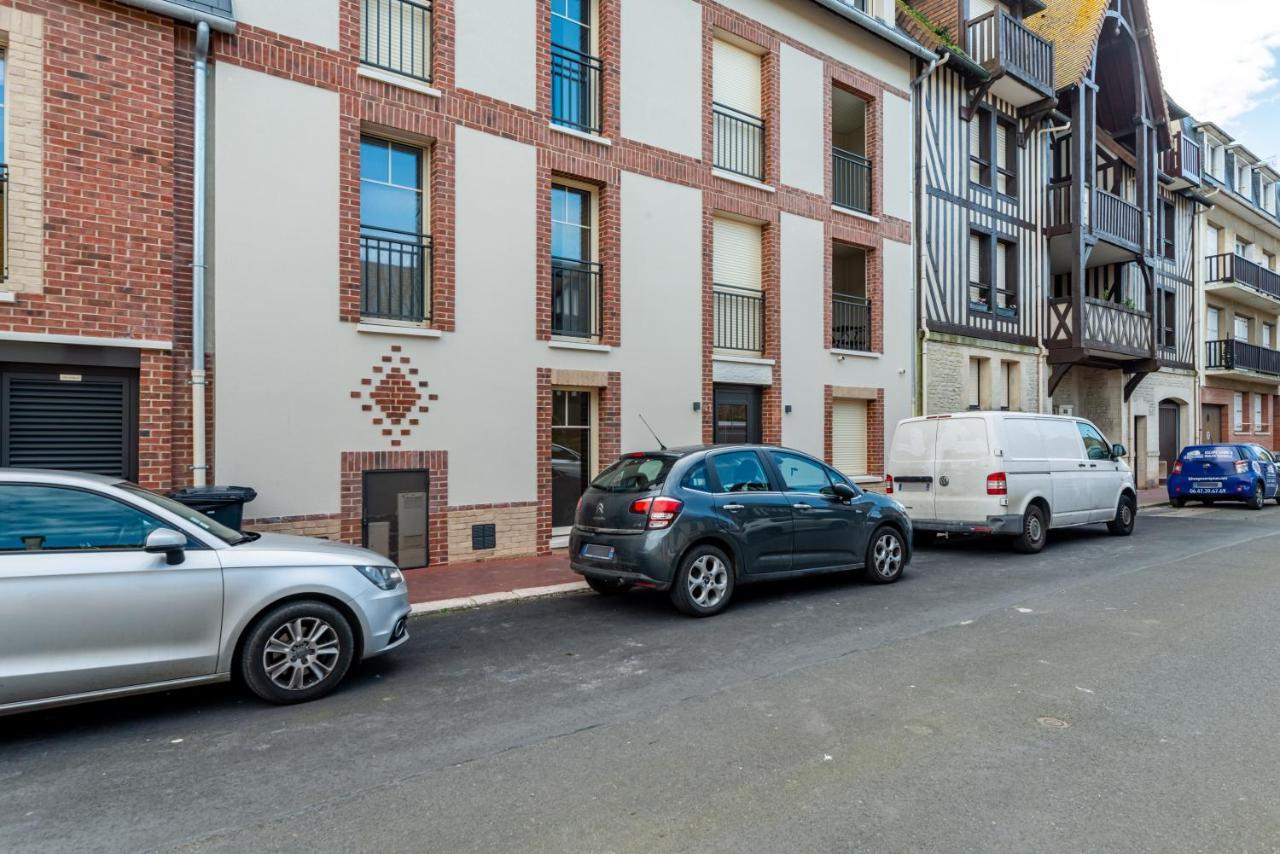 Cours Morny Apartamento Deauville Exterior foto